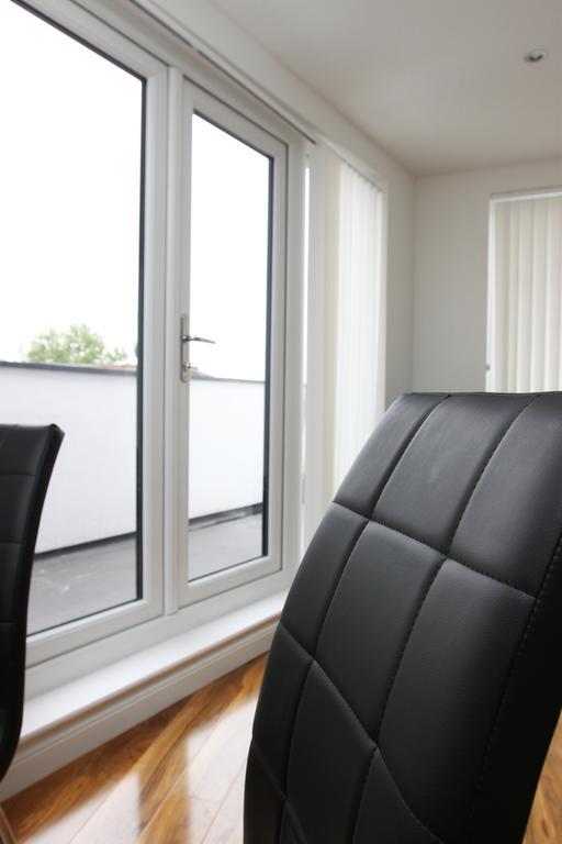 Radalco Apartments Hounslow Exterior photo