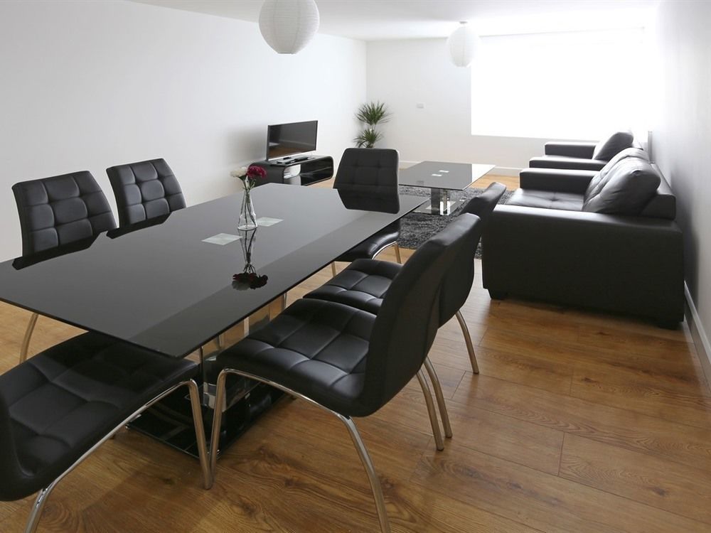 Radalco Apartments Hounslow Exterior photo